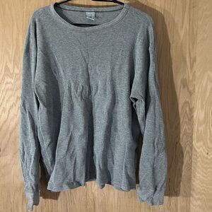 Old Navy Men's Crewneck Sweater in Heather Gray